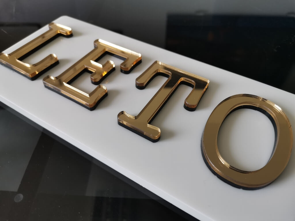 3D Buchstaben Selbstklebend 1mm Kunststoff Gold gebürstet Beschriftung Schilder 